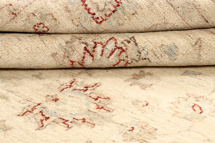 Blanched Almond Ziegler 5' 6 x 8' 1 - No. 64550 - ALRUG Rug Store