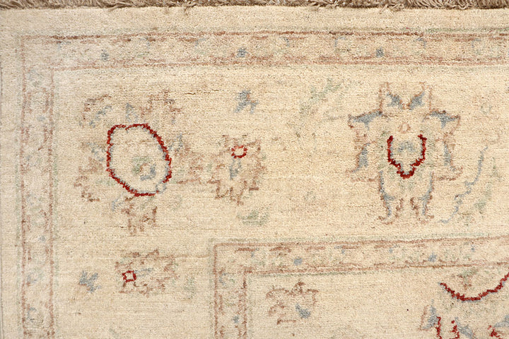 Blanched Almond Ziegler 5' 5 x 7' 10 - No. 64552 - ALRUG Rug Store