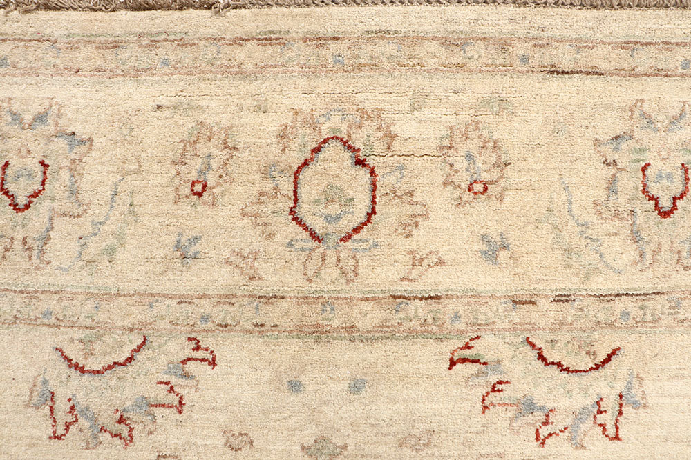 Blanched Almond Ziegler 5' 5 x 7' 10 - No. 64552 - ALRUG Rug Store