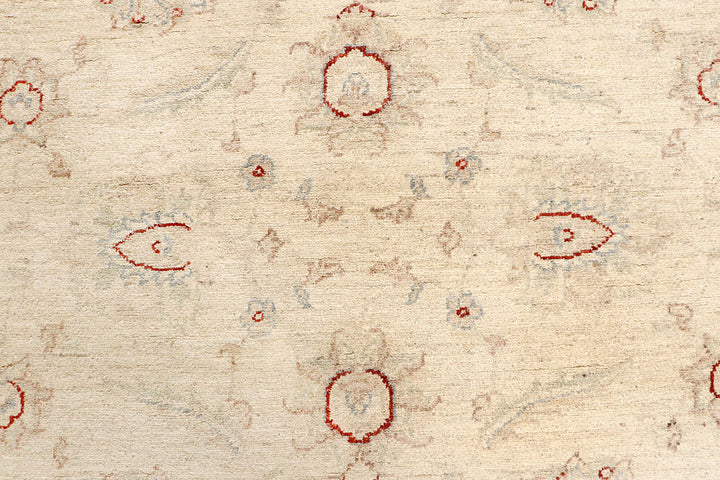 Blanched Almond Ziegler 5' 5 x 7' 10 - No. 64552 - ALRUG Rug Store