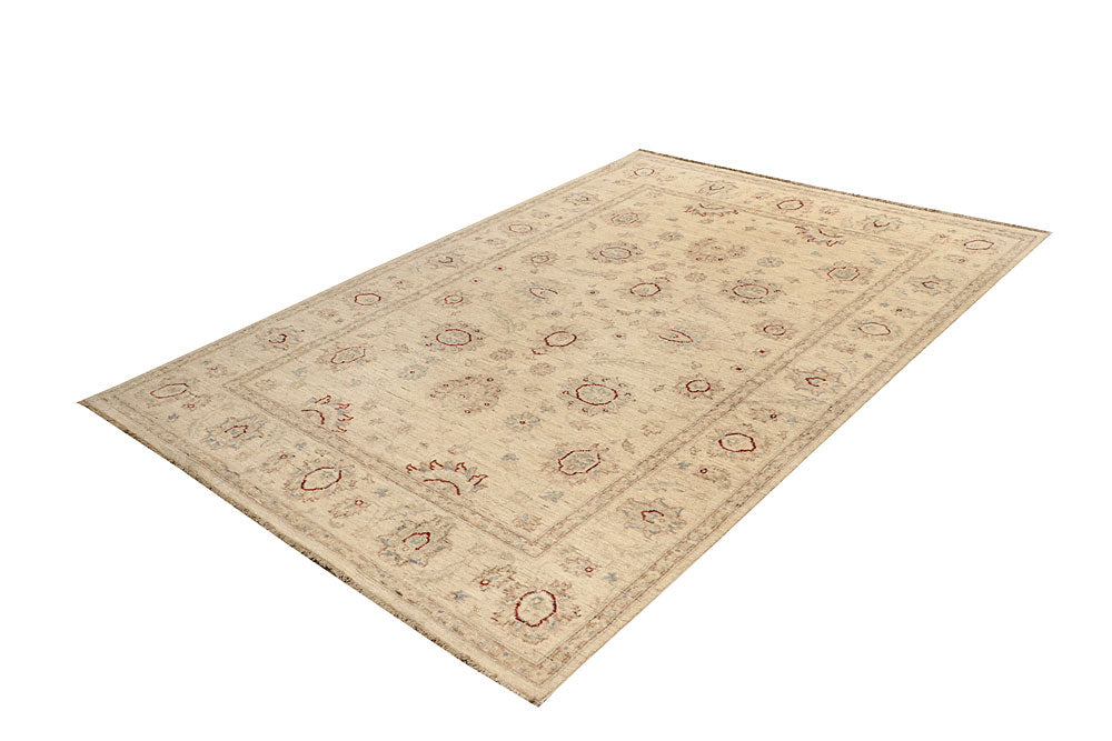 Blanched Almond Ziegler 5' 5 x 7' 10 - No. 64552 - ALRUG Rug Store