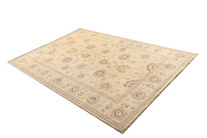 Blanched Almond Ziegler 5' 5 x 7' 10 - No. 64552 - ALRUG Rug Store