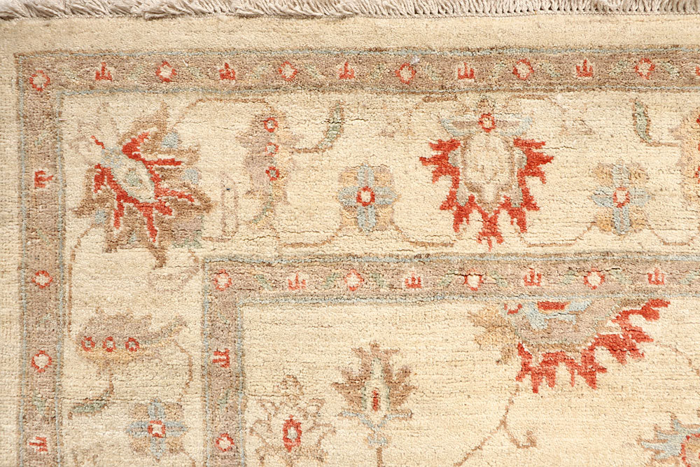 Blanched Almond Ziegler 4' 9 x 6' 6 - No. 64561 - ALRUG Rug Store