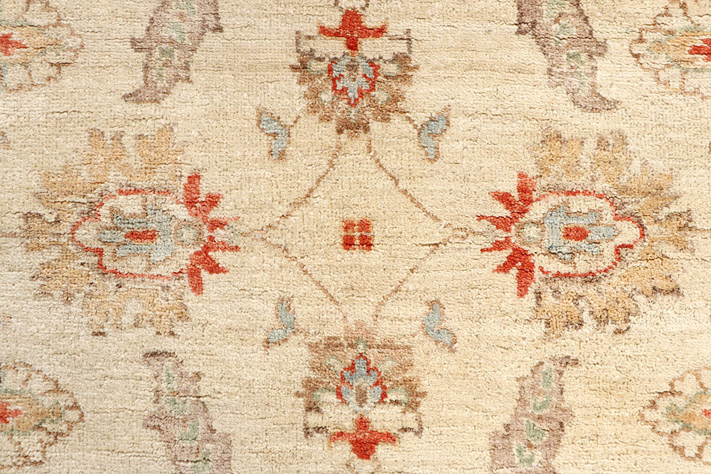 Blanched Almond Ziegler 4' 9 x 6' 6 - No. 64561 - ALRUG Rug Store
