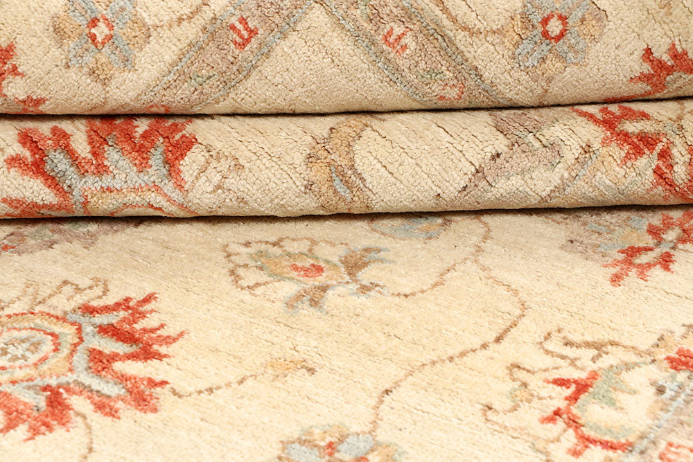 Blanched Almond Ziegler 4' 9 x 6' 6 - No. 64561 - ALRUG Rug Store