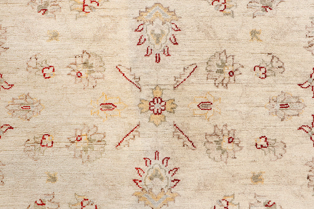 Blanched Almond Ziegler 4' 8 x 6' 10 - No. 64562 - ALRUG Rug Store