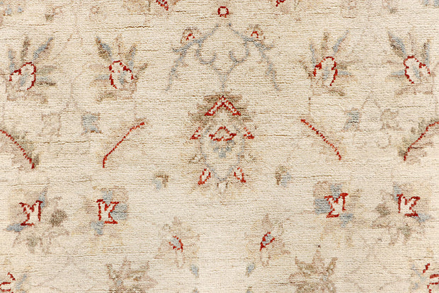 Tan Ziegler 4' 5 x 7' 1 - No. 64563 - ALRUG Rug Store