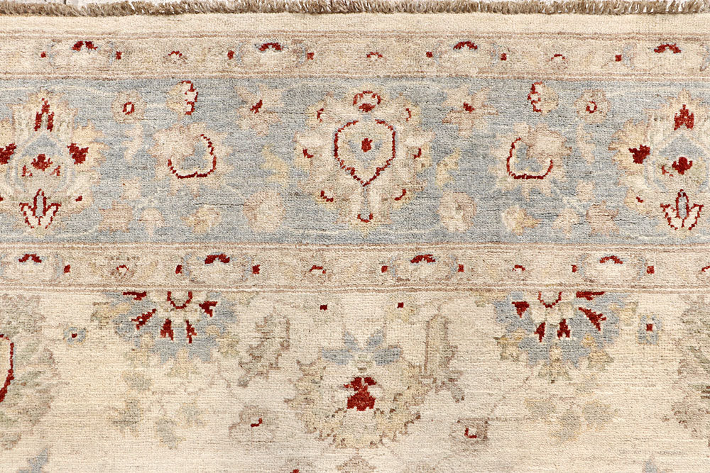 Blanched Almond Ziegler 6' 5 x 9' 7 - No. 64578 - ALRUG Rug Store