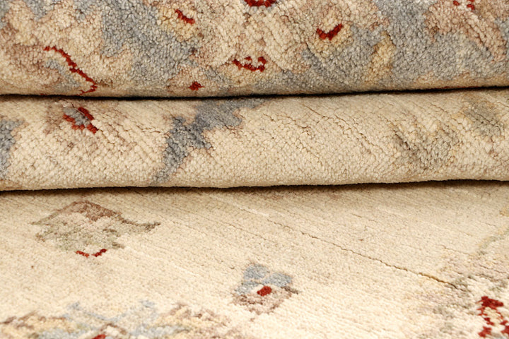 Blanched Almond Ziegler 6' 5 x 9' 7 - No. 64578 - ALRUG Rug Store