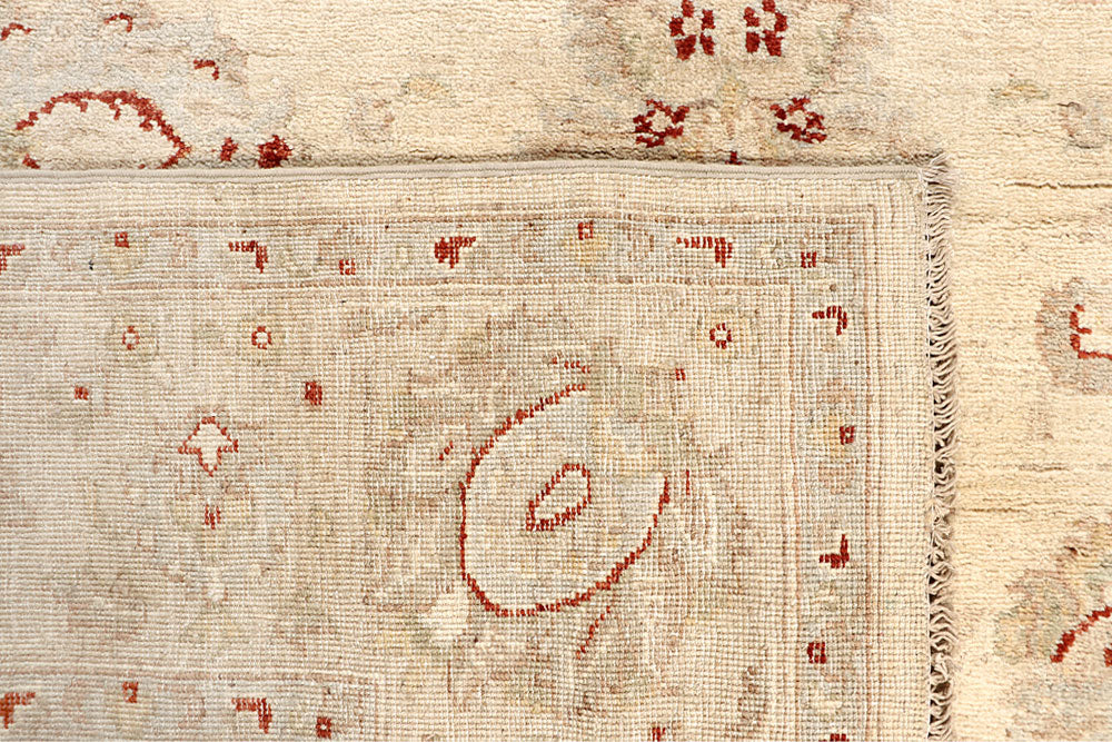 Blanched Almond Ziegler 6' 5 x 9' 7 - No. 64580 - ALRUG Rug Store