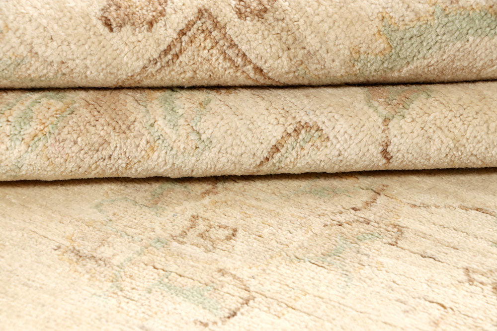 Blanched Almond Ziegler 6' 6 x 9' 8 - No. 64582 - ALRUG Rug Store