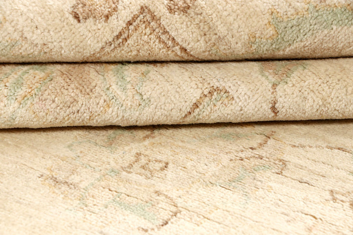 Blanched Almond Ziegler 6' 6 x 9' 8 - No. 64582 - ALRUG Rug Store