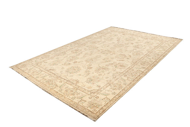 Blanched Almond Ziegler 6' 6 x 9' 8 - No. 64582 - ALRUG Rug Store