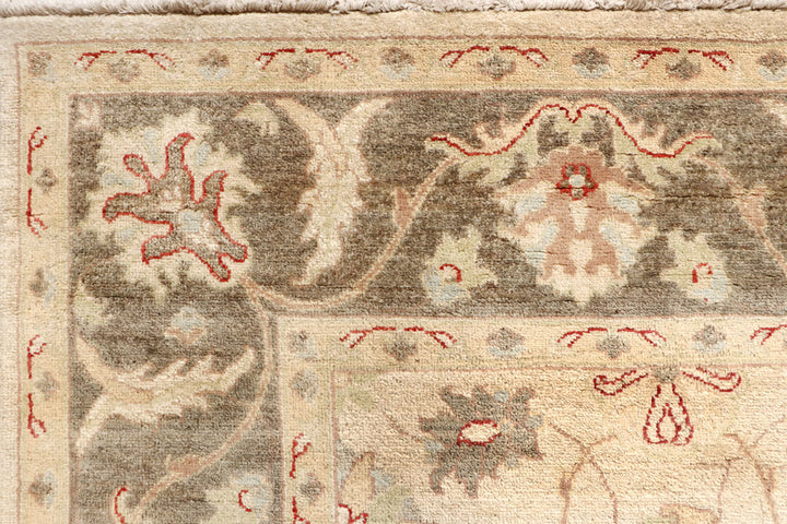 Blanched Almond Ziegler 6' 6 x 9' 10 - No. 64588 - ALRUG Rug Store