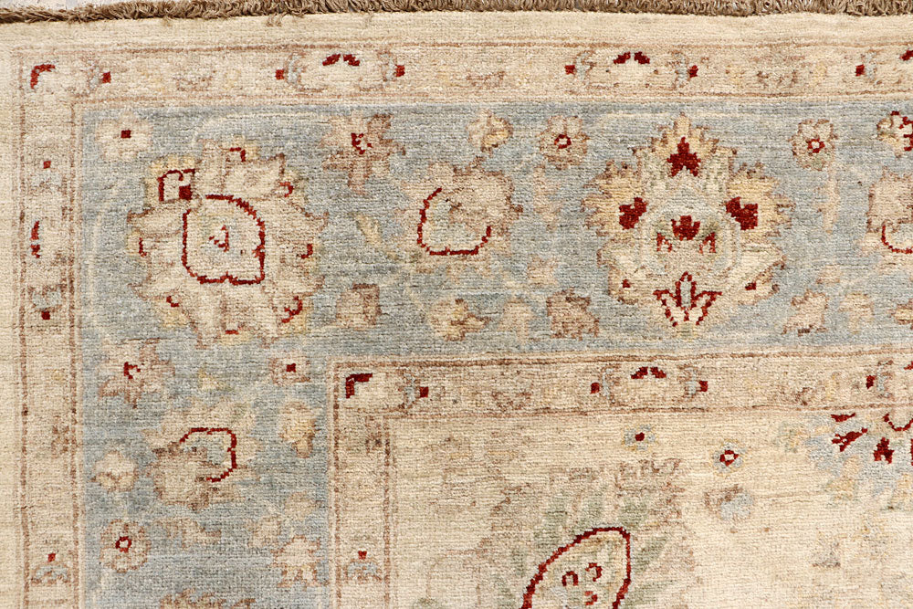 Blanched Almond Ziegler 6' 5 x 9' 7 - No. 64591 - ALRUG Rug Store