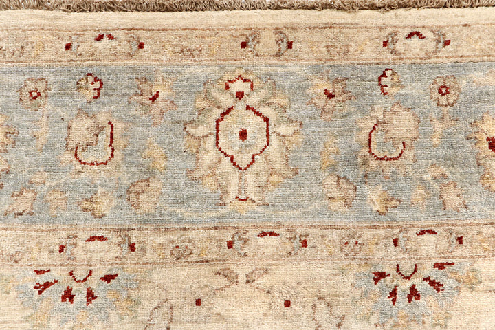 Blanched Almond Ziegler 6' 5 x 9' 7 - No. 64591 - ALRUG Rug Store