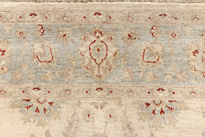 Blanched Almond Ziegler 6' 6 x 9' 7 - No. 64593 - ALRUG Rug Store