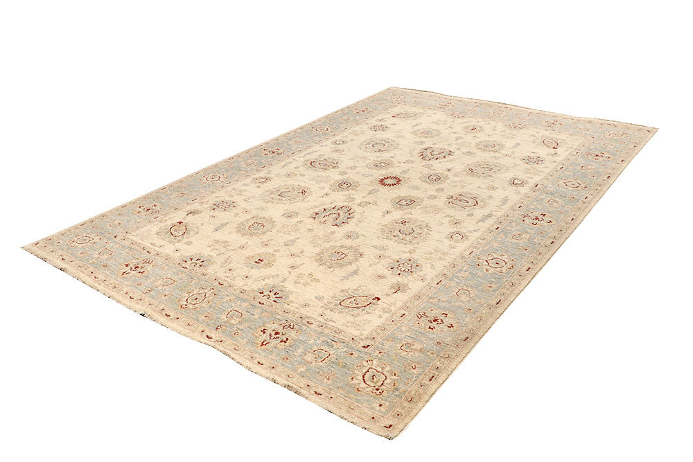 Blanched Almond Ziegler 6' 6 x 9' 7 - No. 64593 - ALRUG Rug Store