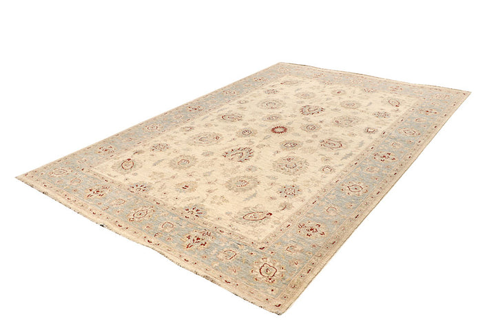 Blanched Almond Ziegler 6' 6 x 9' 7 - No. 64593 - ALRUG Rug Store