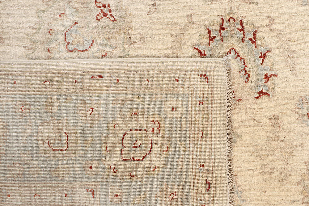 Blanched Almond Ziegler 6' 6 x 9' 7 - No. 64593 - ALRUG Rug Store