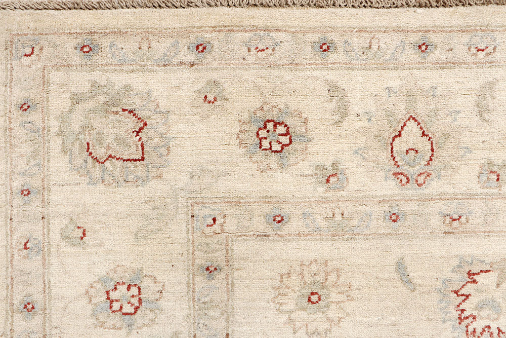 Blanched Almond Ziegler 6' 6 x 9' 10 - No. 64606 - ALRUG Rug Store