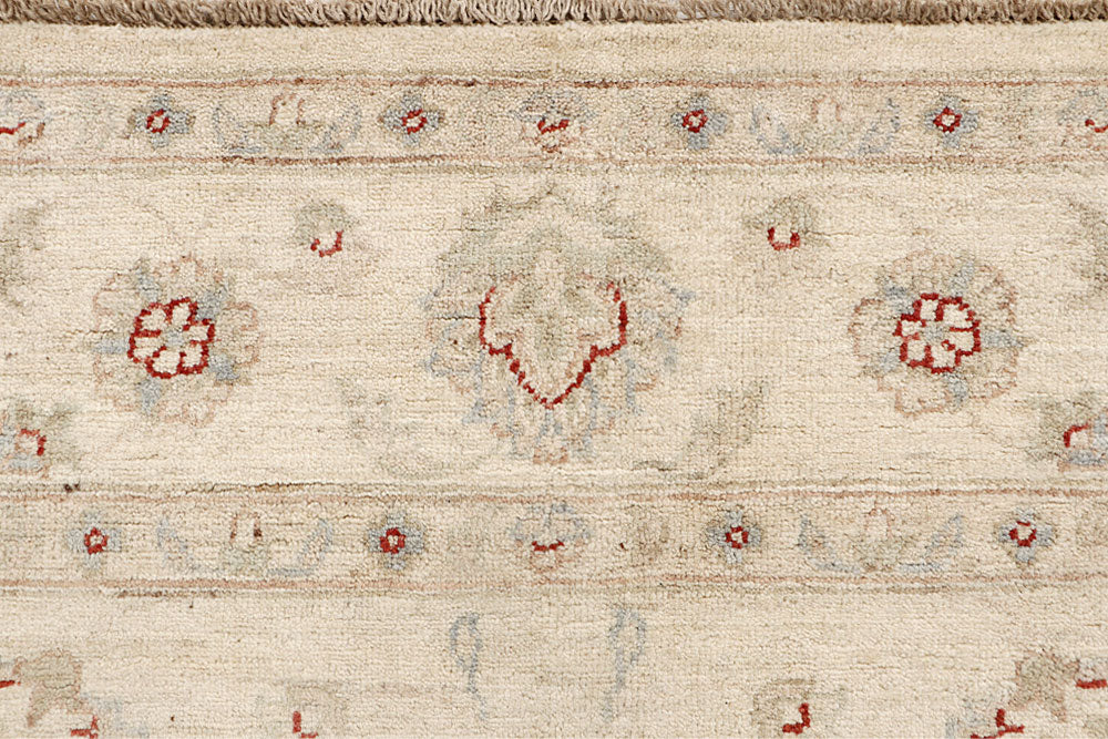 Blanched Almond Ziegler 6' 6 x 9' 10 - No. 64606 - ALRUG Rug Store