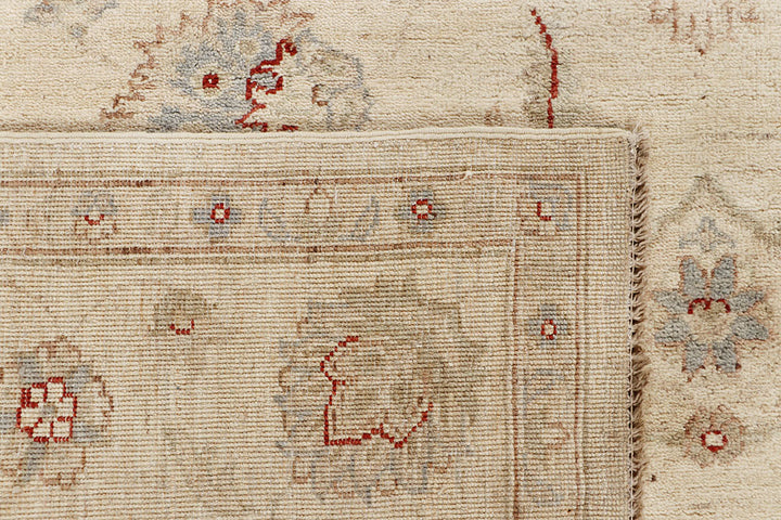 Blanched Almond Ziegler 6' 6 x 9' 10 - No. 64606 - ALRUG Rug Store