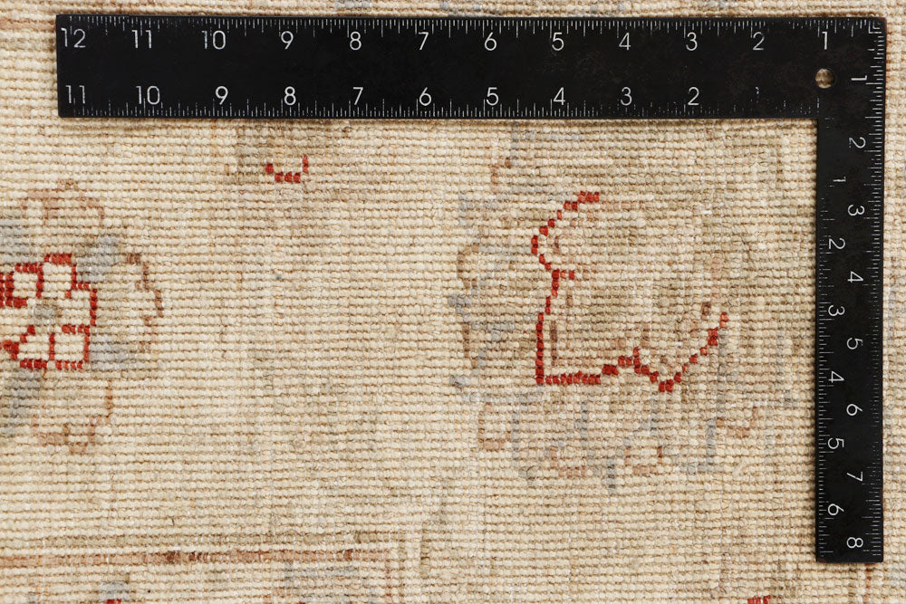 Blanched Almond Ziegler 6' 6 x 9' 10 - No. 64606 - ALRUG Rug Store