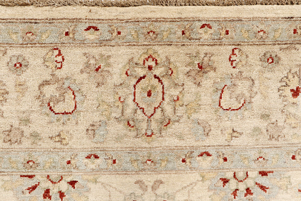 Blanched Almond Ziegler 6' 6 x 9' 9 - No. 64611 - ALRUG Rug Store