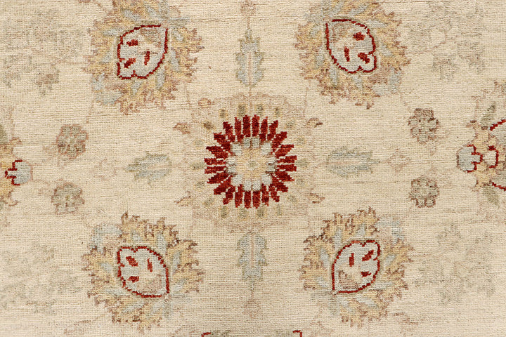 Blanched Almond Ziegler 6' 6 x 9' 9 - No. 64611 - ALRUG Rug Store