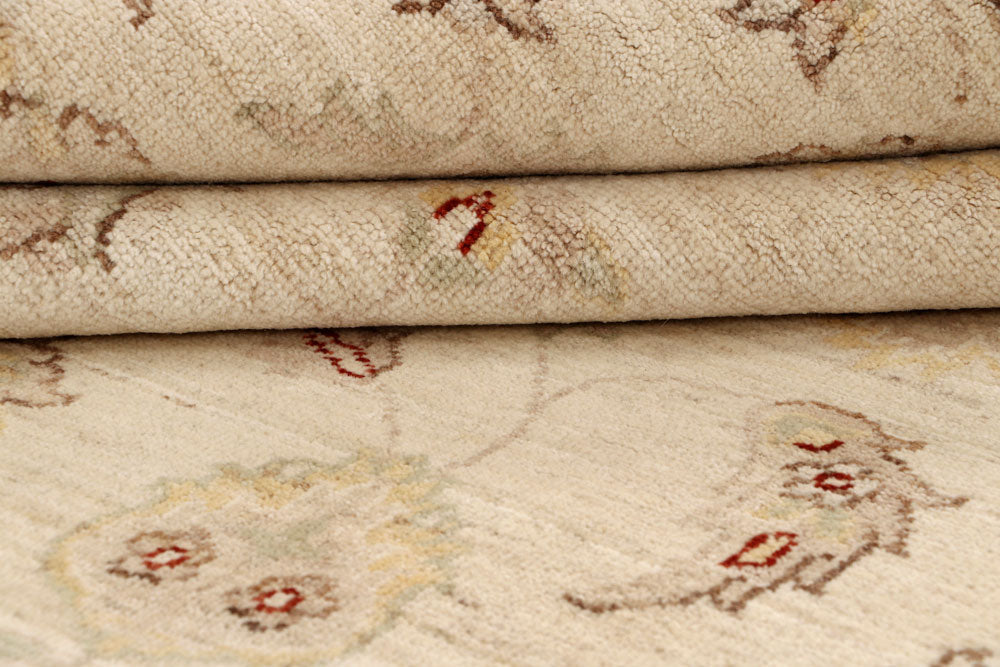 Blanched Almond Ziegler 6' 7 x 9' 10 - No. 64618 - ALRUG Rug Store