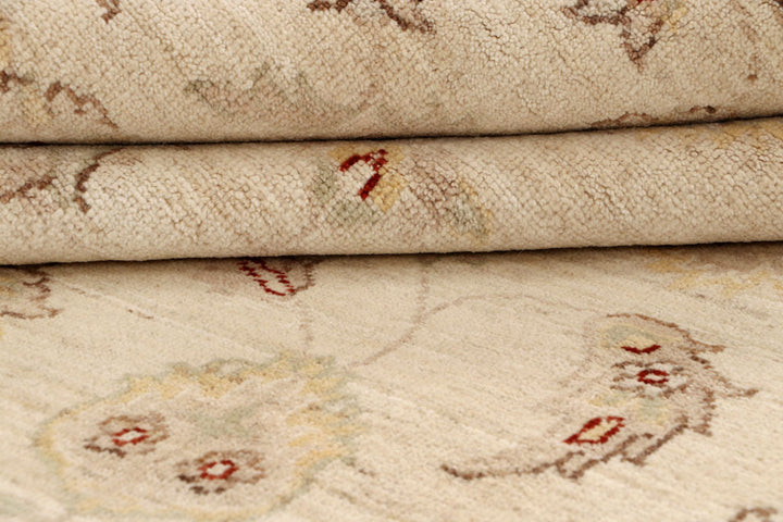 Blanched Almond Ziegler 6' 7 x 9' 10 - No. 64618 - ALRUG Rug Store