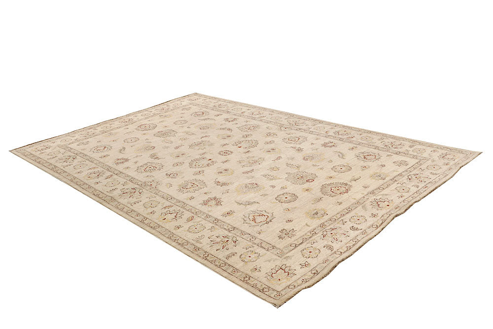 Blanched Almond Ziegler 6' 7 x 9' 10 - No. 64618 - ALRUG Rug Store