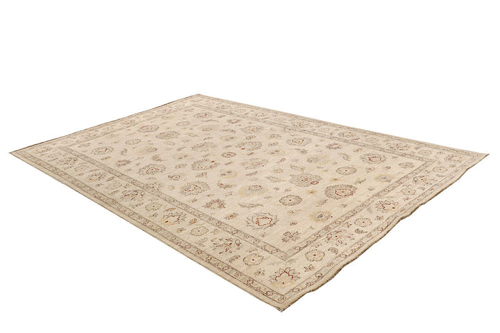 Blanched Almond Ziegler 6' 7 x 9' 10 - No. 64618 - ALRUG Rug Store