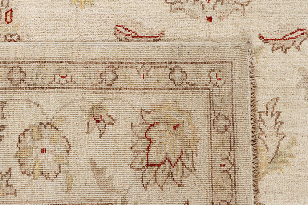 Blanched Almond Ziegler 6' 7 x 9' 10 - No. 64618 - ALRUG Rug Store