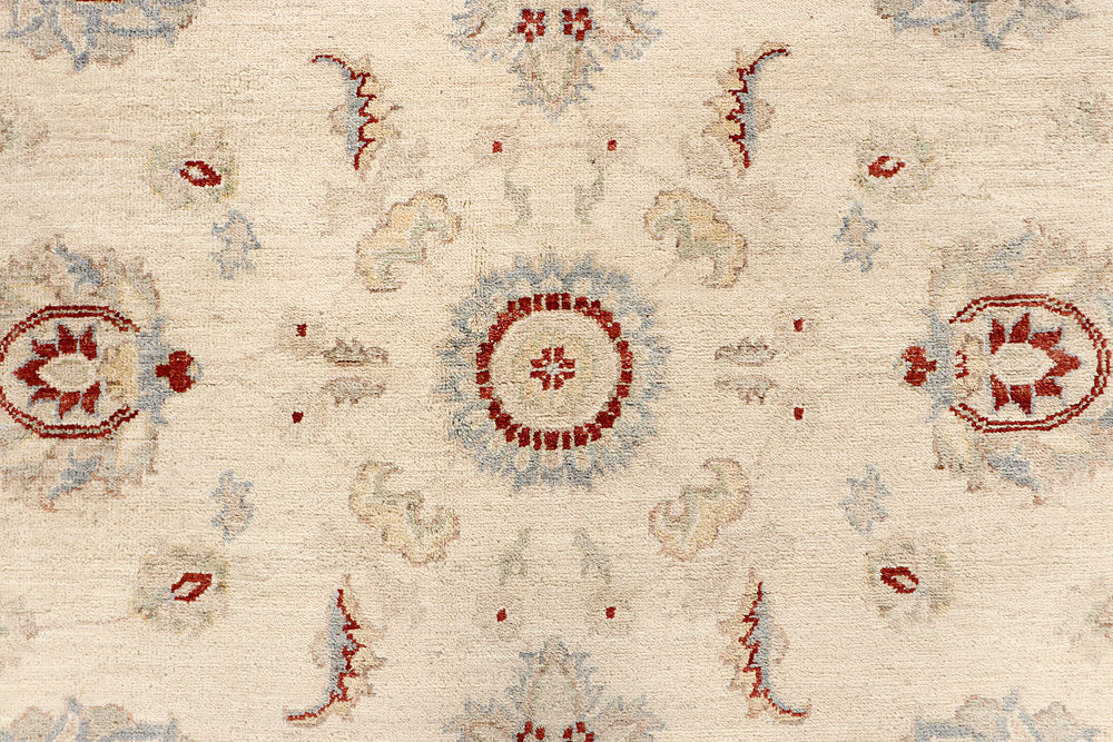 Blanched Almond Ziegler 6' 6 x 9' 9 - No. 64621 - ALRUG Rug Store