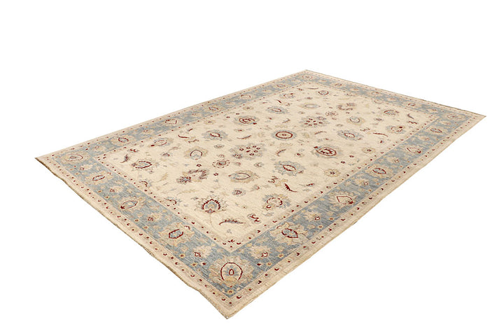 Blanched Almond Ziegler 6' 6 x 9' 9 - No. 64621 - ALRUG Rug Store