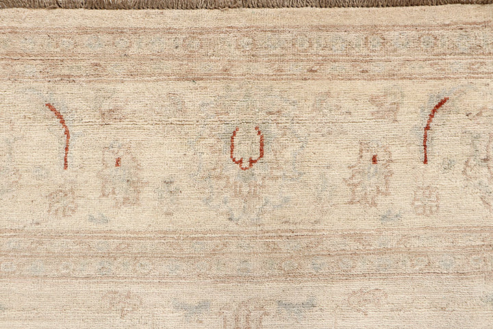 Blanched Almond Ziegler 6' 5 x 9' 9 - No. 64625 - ALRUG Rug Store