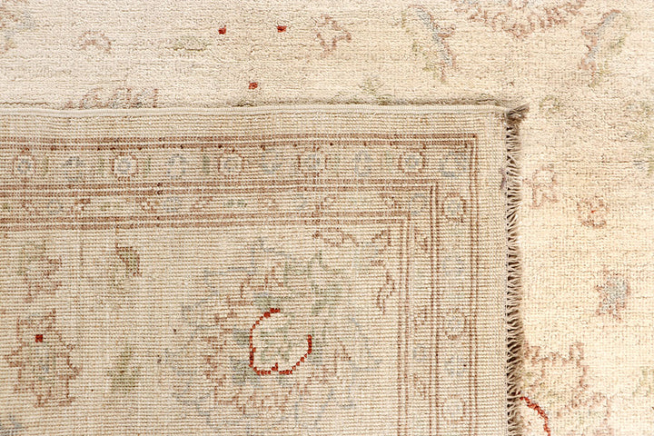 Blanched Almond Ziegler 6' 5 x 9' 9 - No. 64625 - ALRUG Rug Store