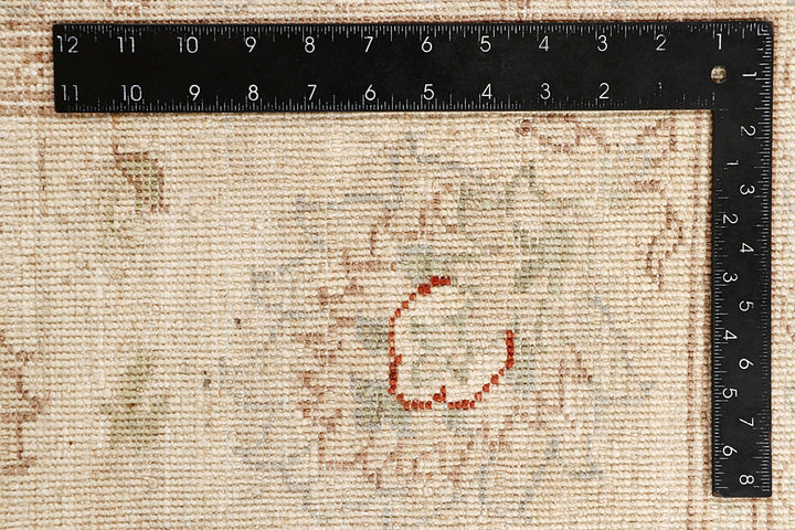 Blanched Almond Ziegler 6' 5 x 9' 9 - No. 64625 - ALRUG Rug Store