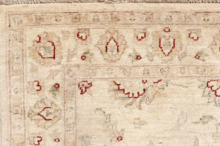 Blanched Almond Ziegler 4' x 5' 10 - No. 64632 - ALRUG Rug Store