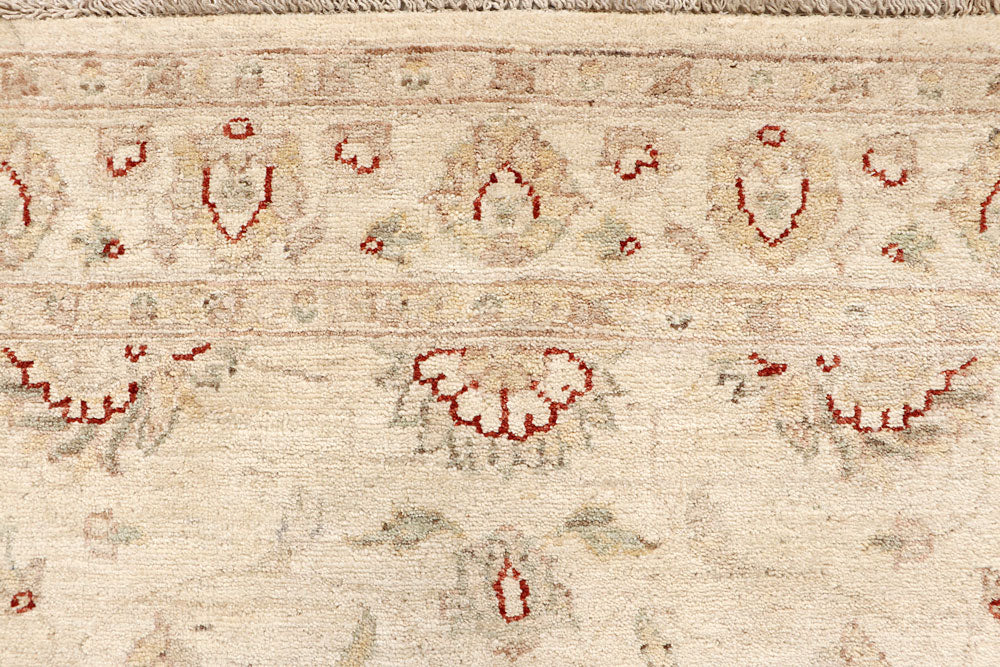 Blanched Almond Ziegler 4' x 5' 10 - No. 64632 - ALRUG Rug Store