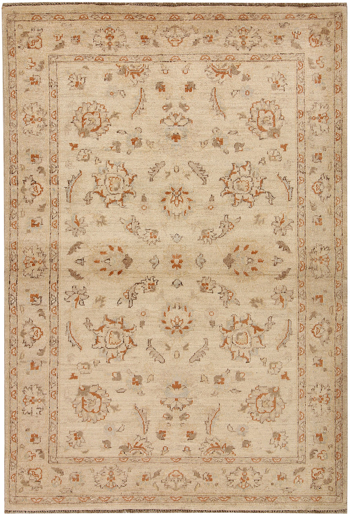 Blanched Almond Ziegler 4' x 5' 11 - No. 64634 - ALRUG Rug Store