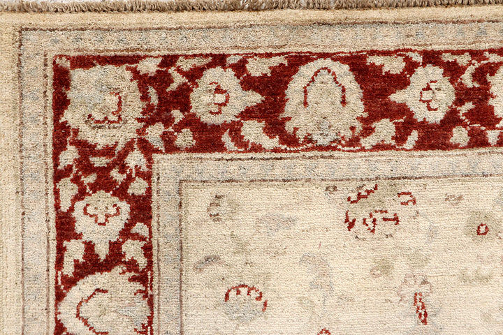 Blanched Almond Ziegler 3' 11 x 5' 10 - No. 64637 - ALRUG Rug Store