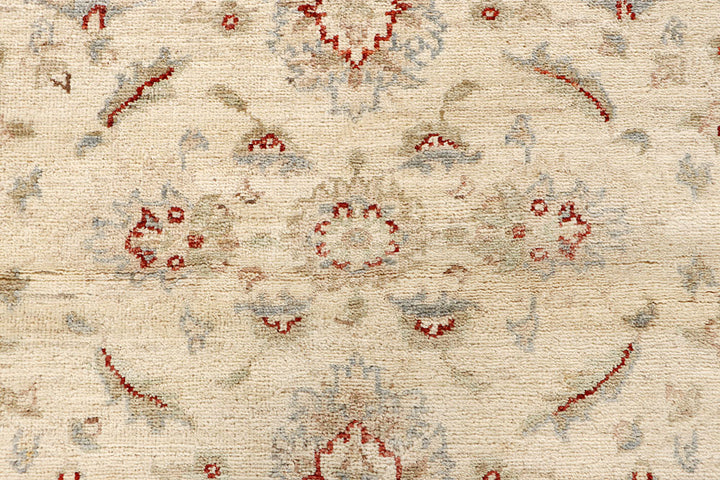 Blanched Almond Ziegler 3' 10 x 5' 9 - No. 64643 - ALRUG Rug Store