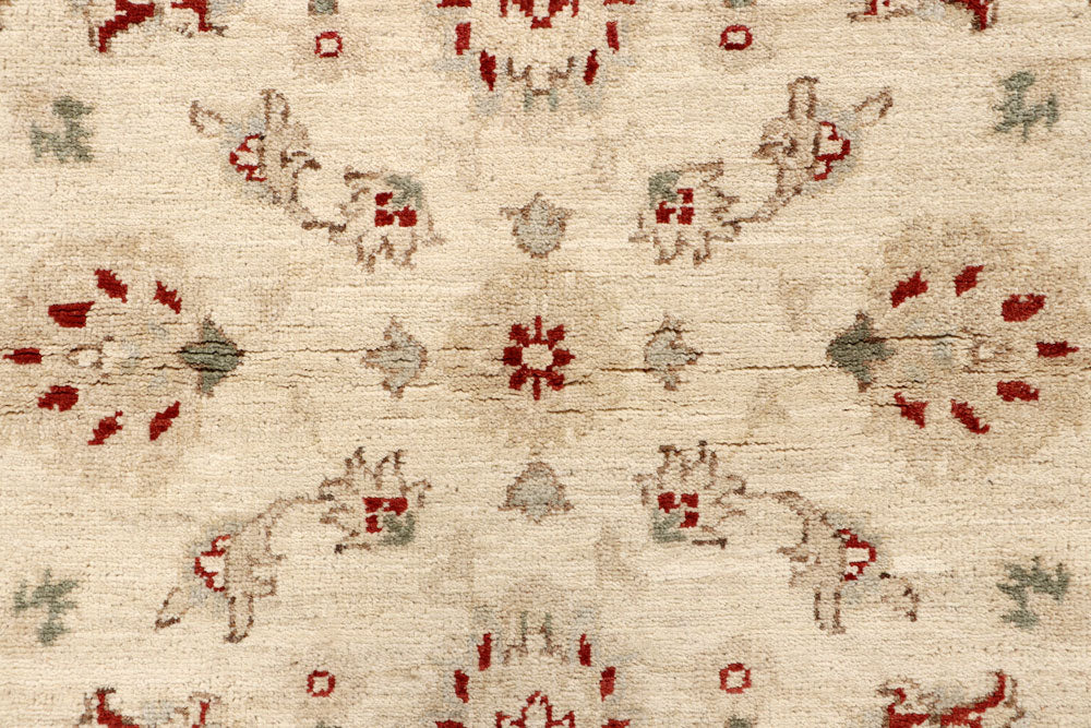 Blanched Almond Ziegler 4' x 5' 9 - No. 64653 - ALRUG Rug Store