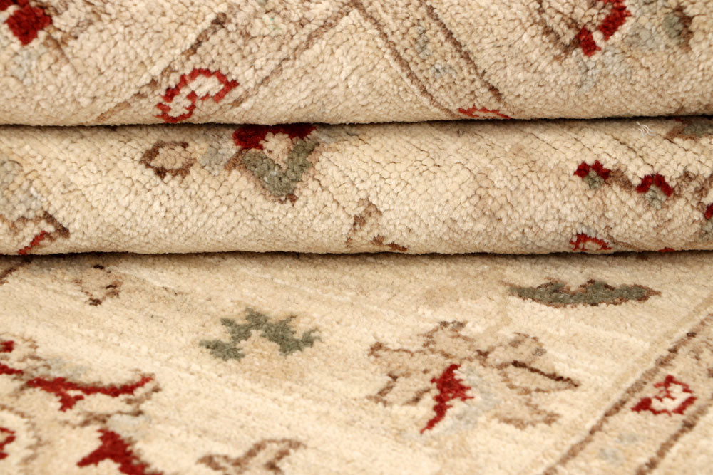 Blanched Almond Ziegler 4' x 5' 9 - No. 64653 - ALRUG Rug Store