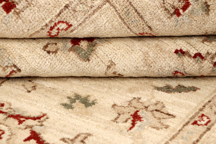 Blanched Almond Ziegler 4' x 5' 9 - No. 64653 - ALRUG Rug Store