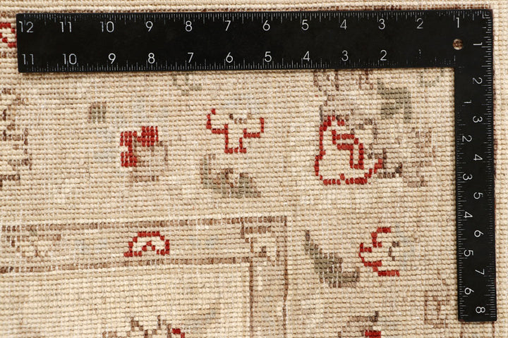 Blanched Almond Ziegler 4' x 5' 9 - No. 64653 - ALRUG Rug Store