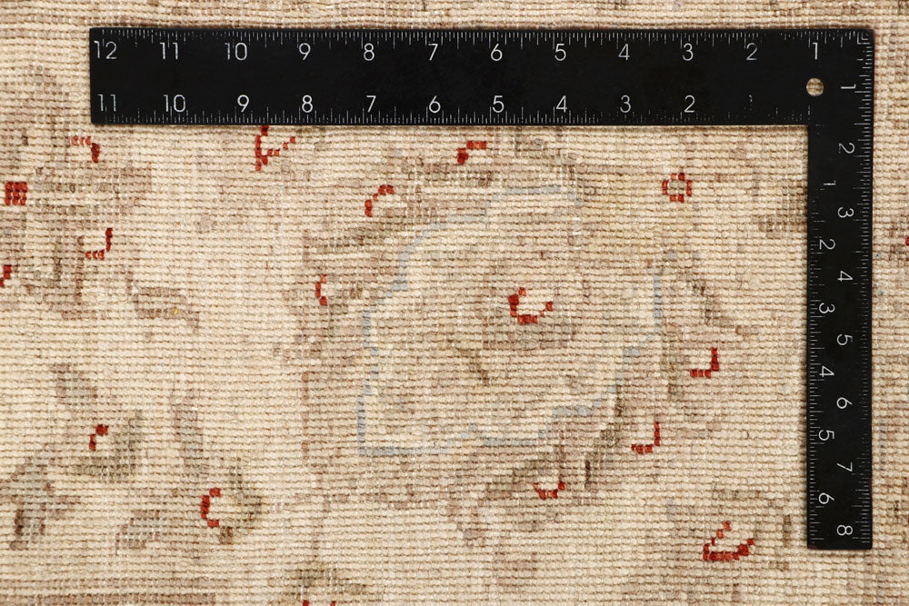 Antique White Ziegler 7' 10 x 9' 8 - No. 64667 - ALRUG Rug Store